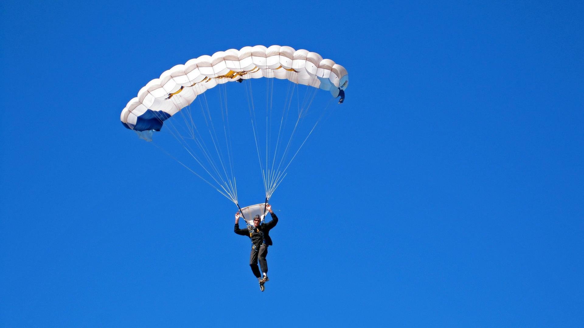 运动“逆天反转”瞬间,点燃全场!